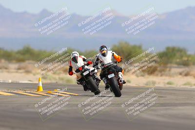 media/Sep-25-2023-Moto Forza (Mon) [[81ffa65e0a]]/B-C Group/Session 3 (Turn 16)/